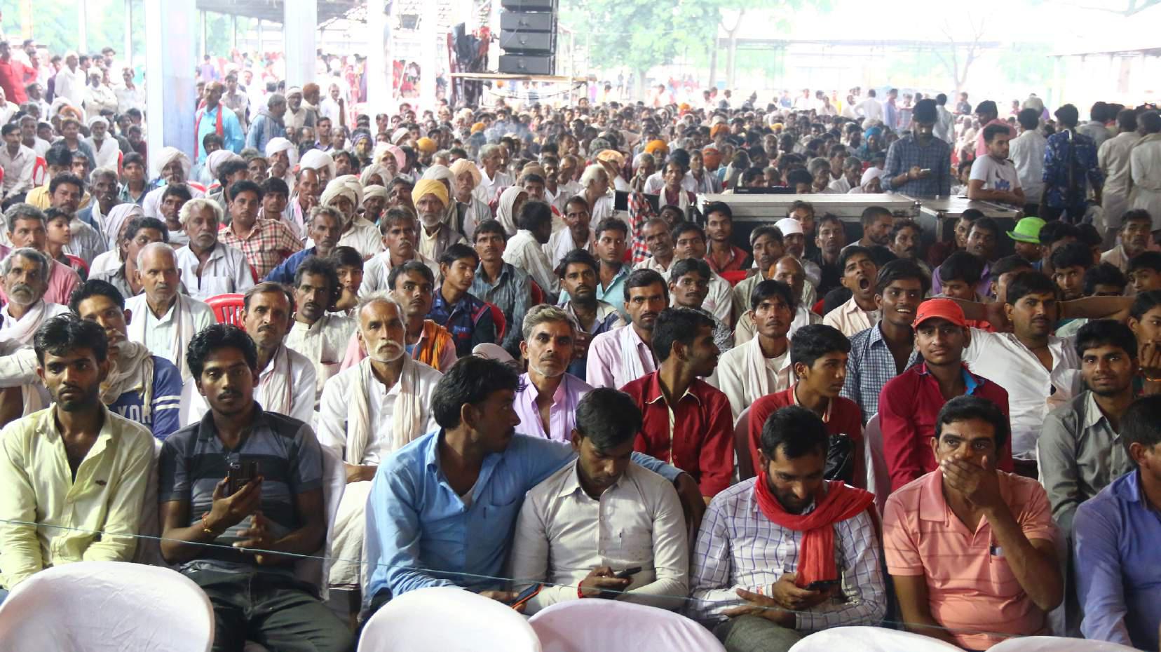 Tandupatta Bonus Vitran Samaroh Berasiya Photo